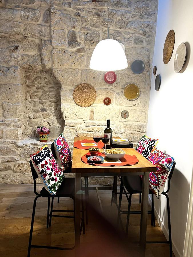 Palazzo Barone,Nel Cuore Del Borgo Antico. Apartment Bari Bagian luar foto