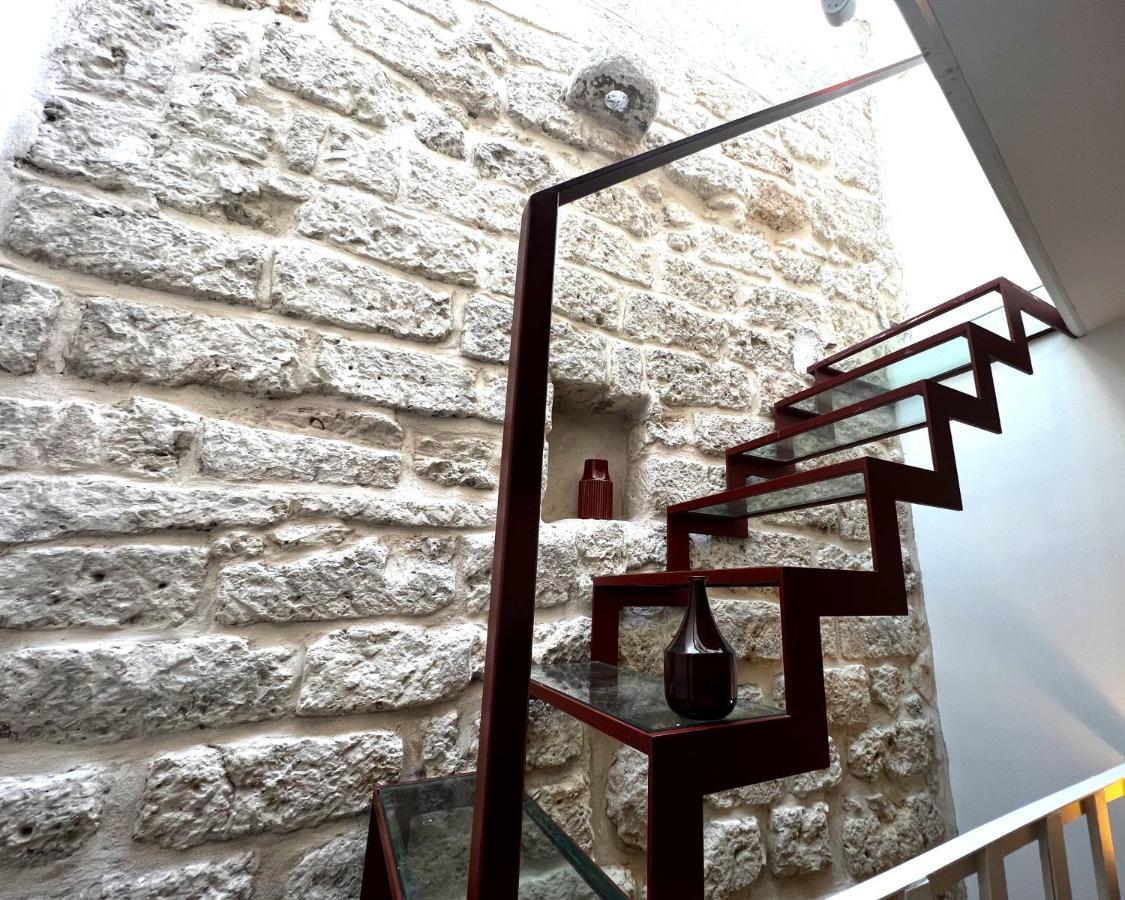 Palazzo Barone,Nel Cuore Del Borgo Antico. Apartment Bari Bagian luar foto