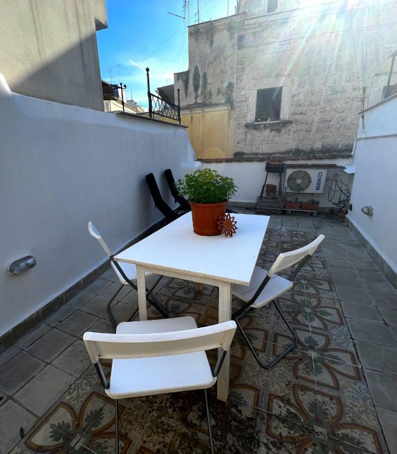 Palazzo Barone,Nel Cuore Del Borgo Antico. Apartment Bari Bagian luar foto